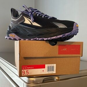 Altra Women's Olympus 5 Trail Shoe